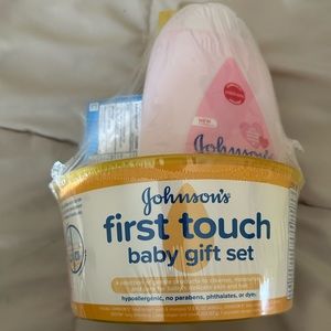 NWT | Baby Gift Set
